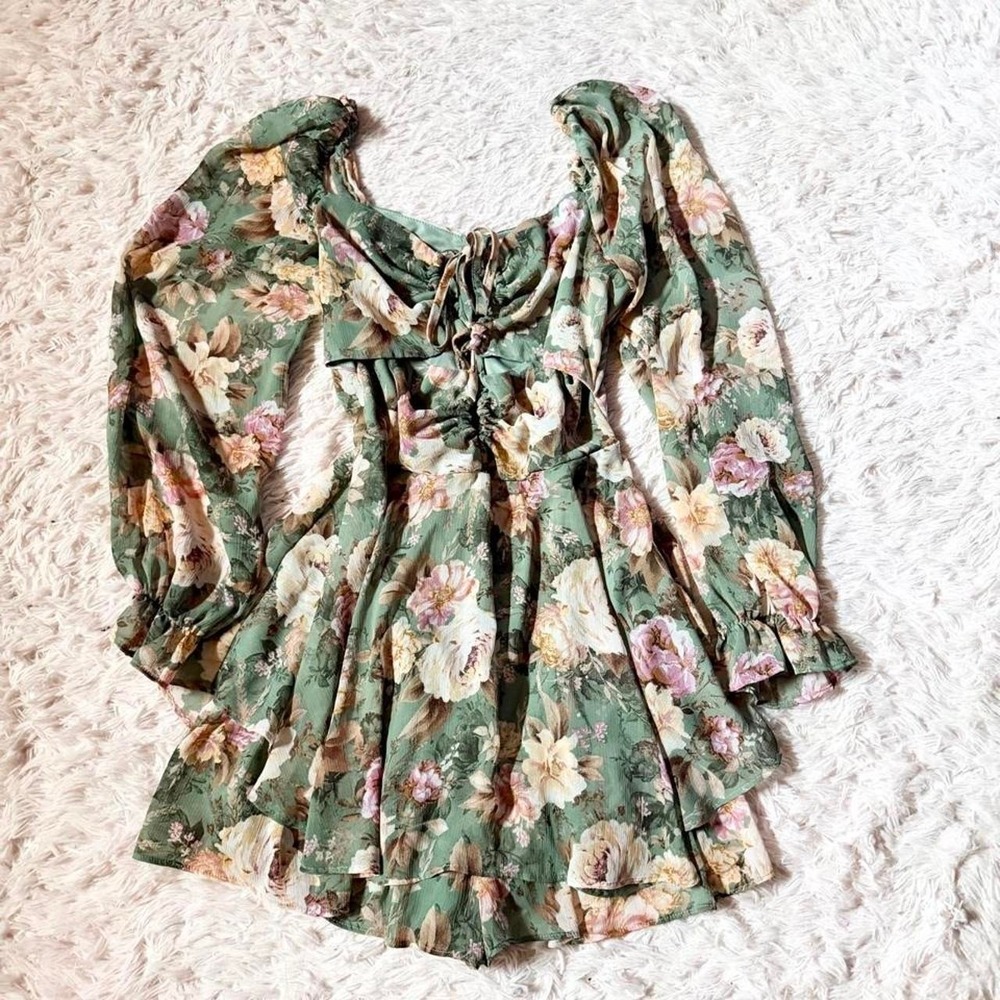 Whimsical Floral Cottage Core Open Front Puff Sleeve Romper Womens M Cottage